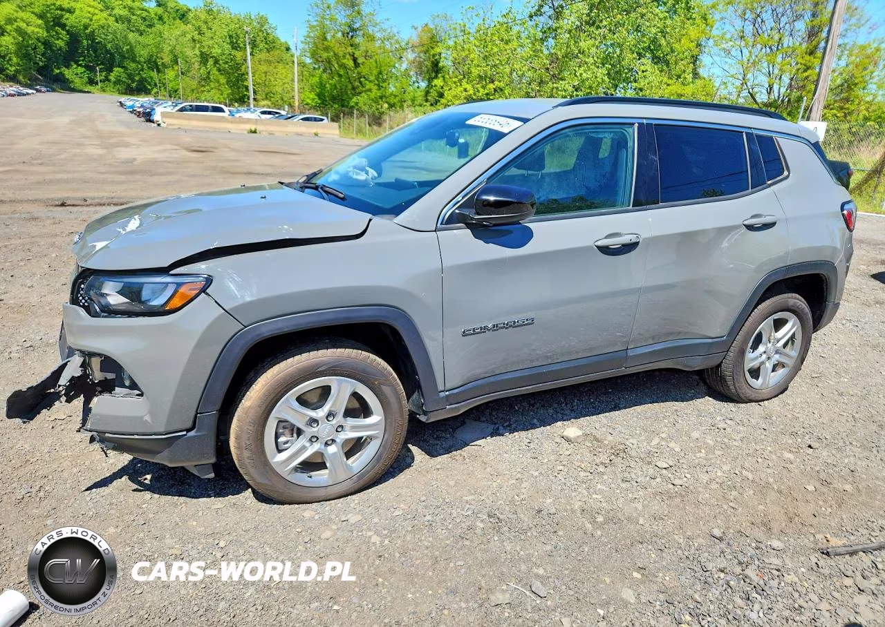 2024 Jeep Compass Latitude – zdjęcie 1 z 13