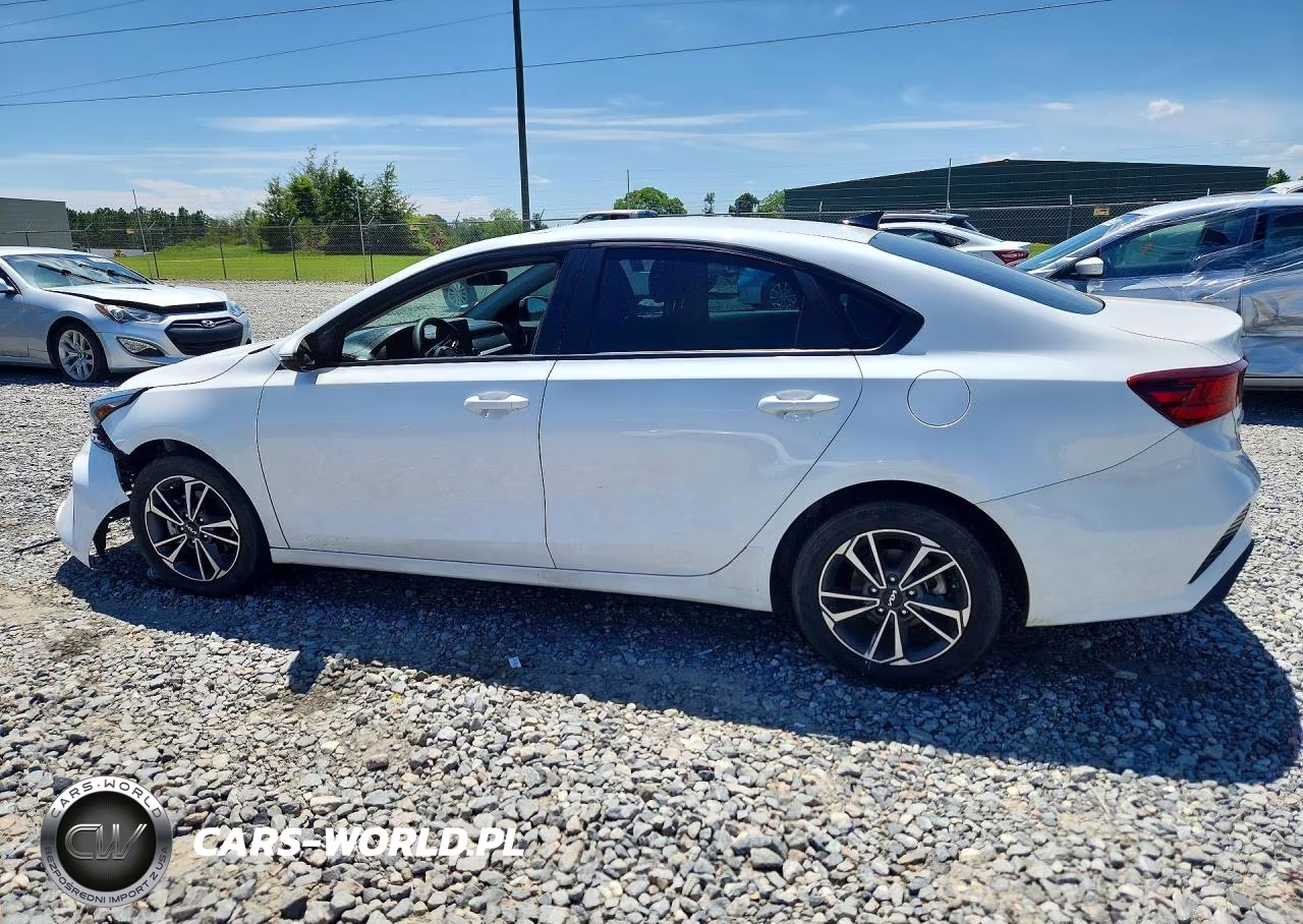 2024 Kia Forte Lxs VIN:3KPF24AD3RE753569 - 2