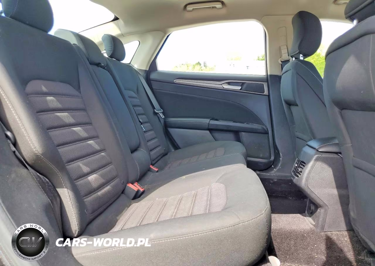 2017 Ford Fusion Se VIN:3FA6P0HDXHR250697 - 10