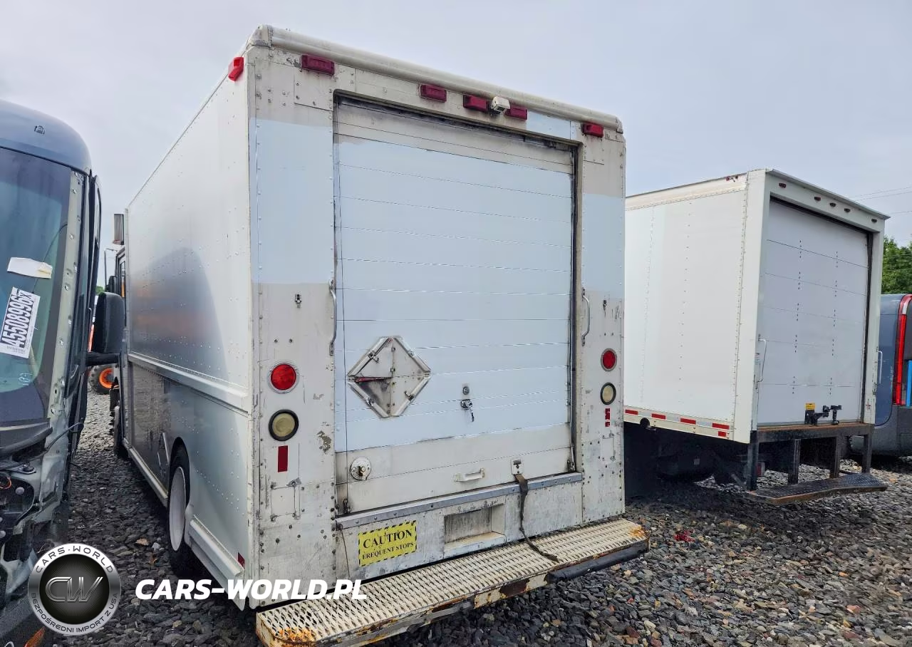 2000 Freightliner Mt45G Chassis Delivery Truck VIN:4UZA4FF41YCF81362 - 2
