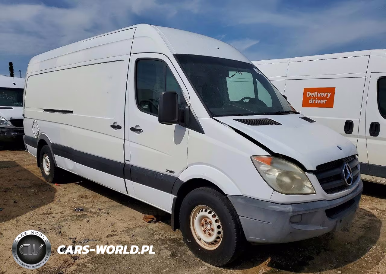 2012 Mercedes Benz Sprinter 2500 Delivery Van VIN:WD3PE8CB2C5691982 - 4