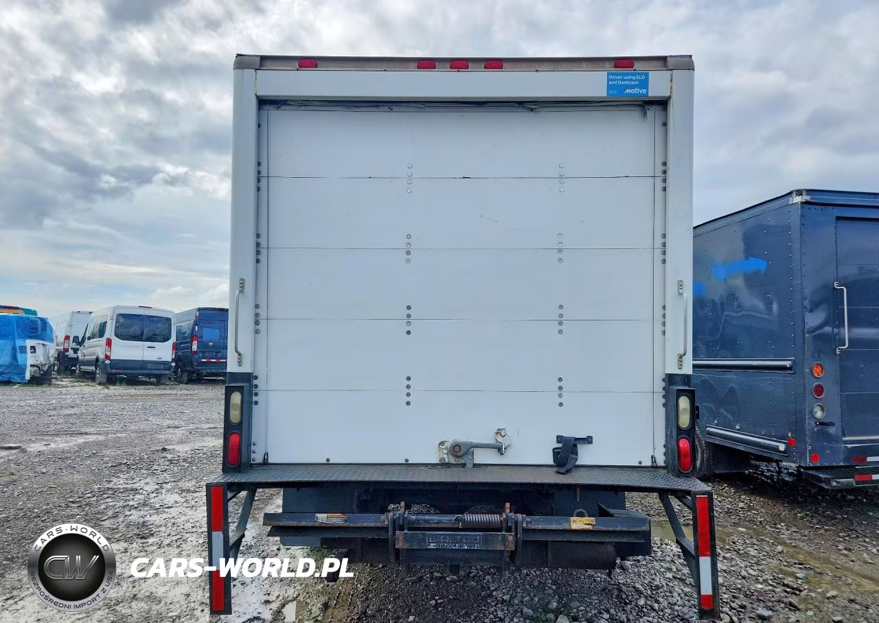 2005 Chevrolet Express Box Truck VIN:1GBHG31U051189028 - 6