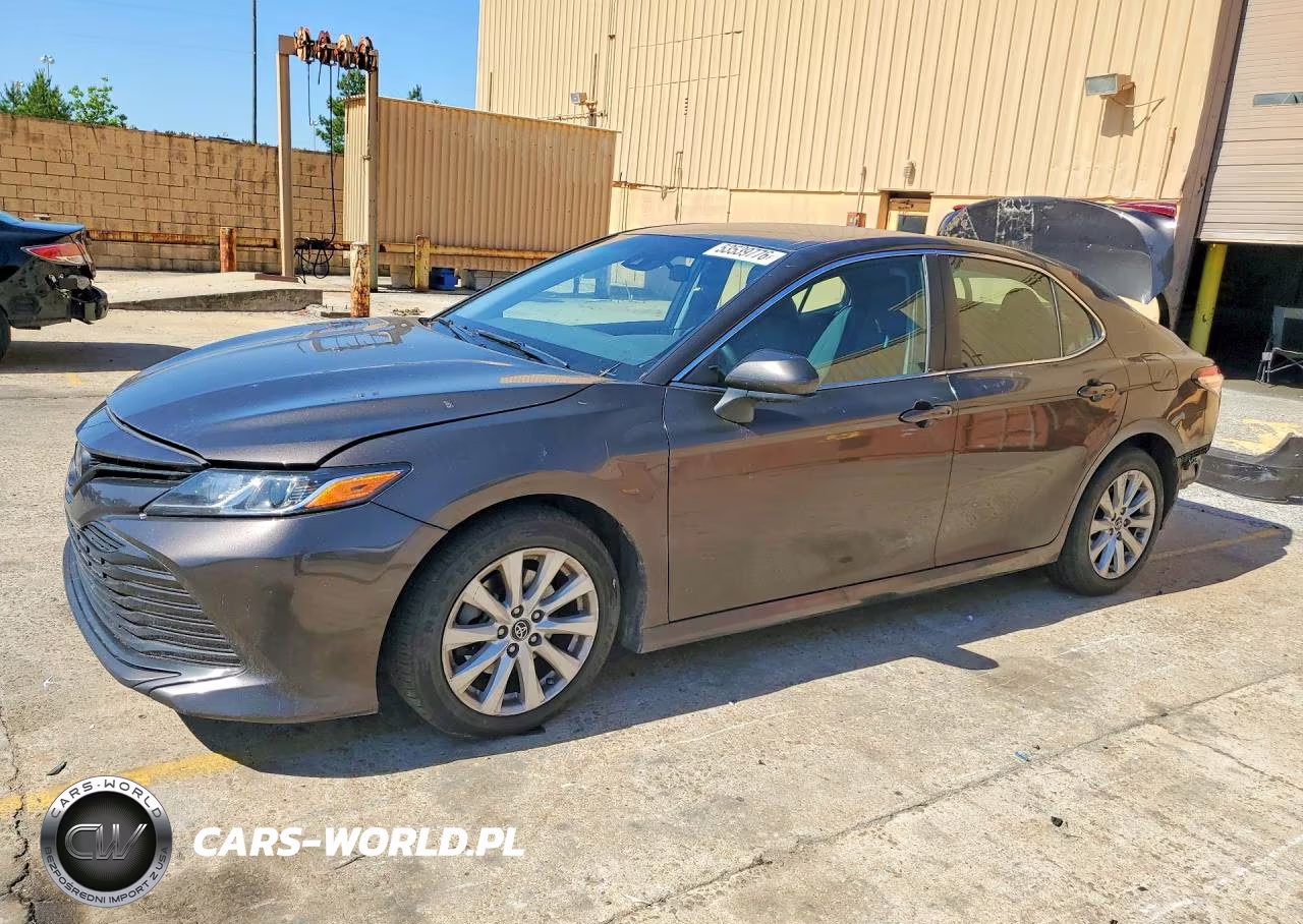 2019 Toyota Camry Le – zdjęcie 1 z 12
