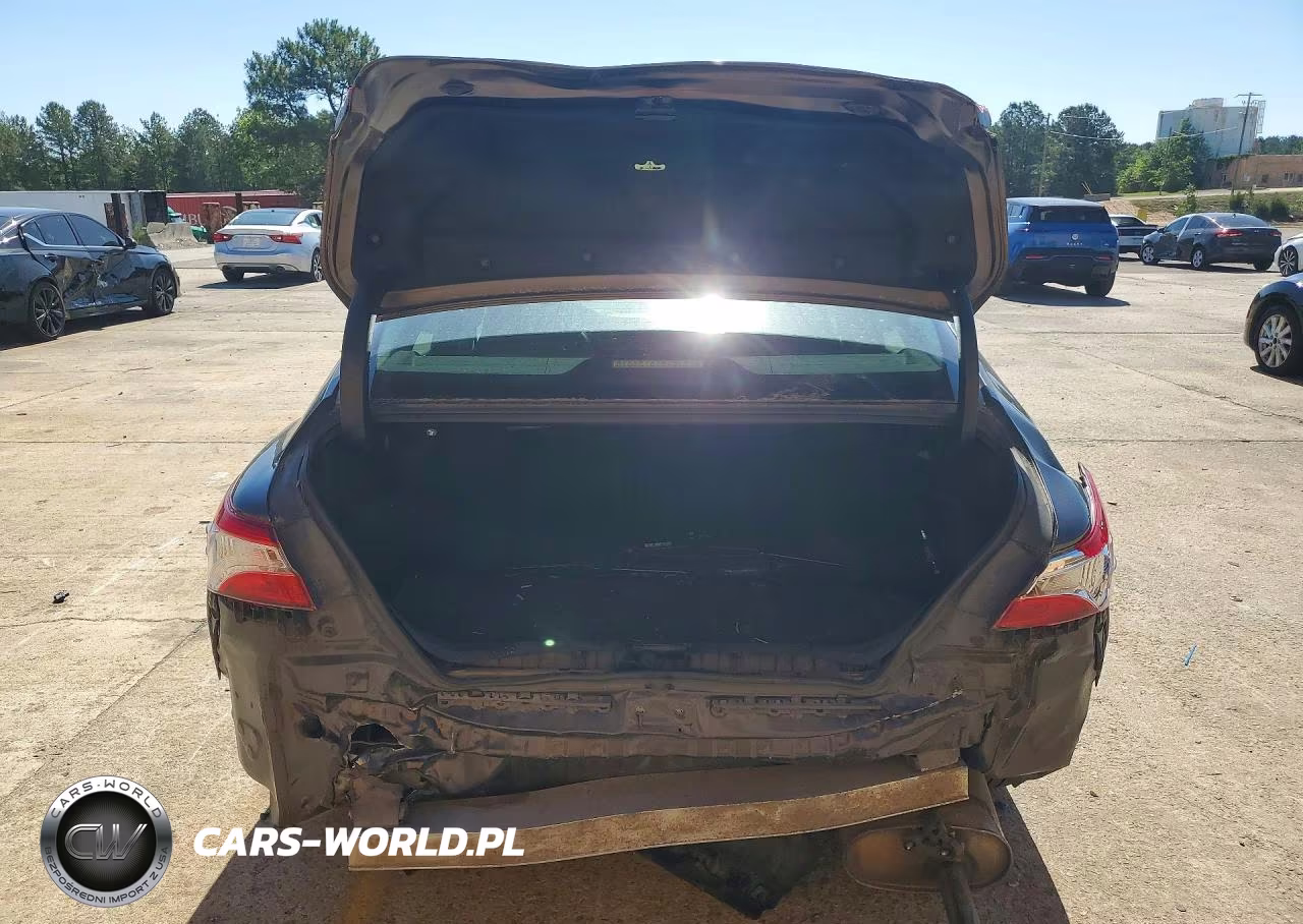 2019 Toyota Camry Le VIN:4T1B11HK5KU732357 - 6