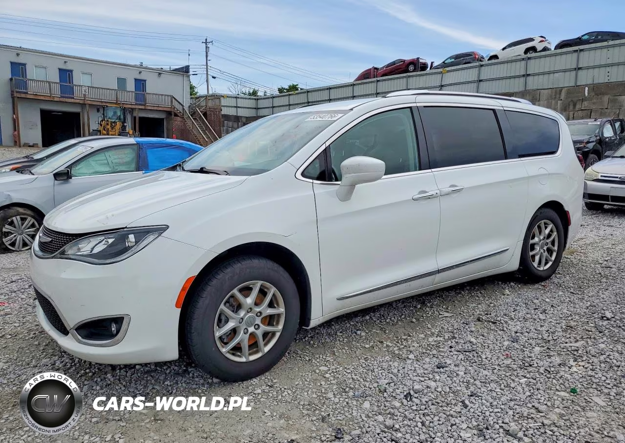 2020 Chrysler Pacifica Touring L