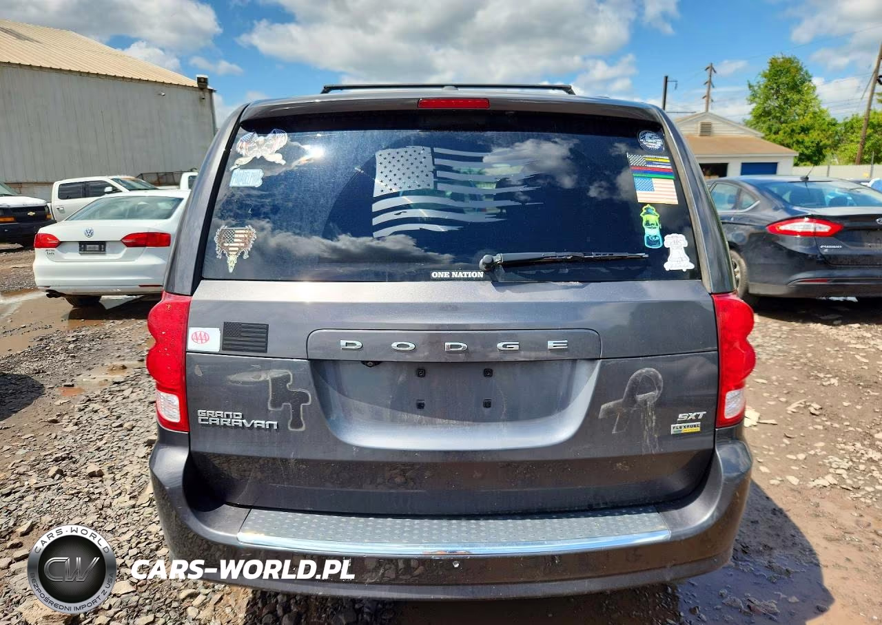 2019 Dodge Grand Caravan Sxt VIN:2C4RDGCG1KR516986 - 6