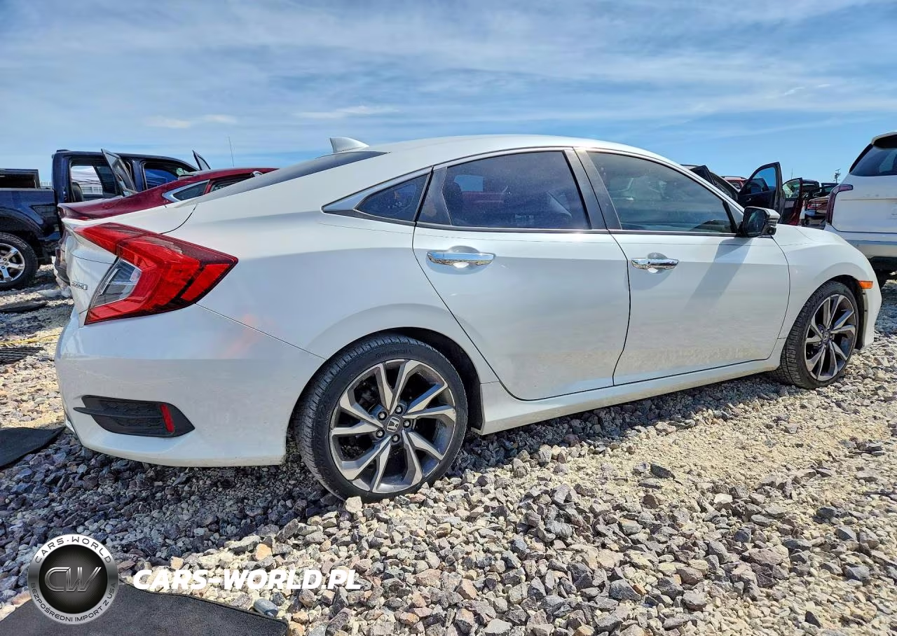 2019 Honda Civic Touring VIN:JHMFC1F96KX005810 - 3