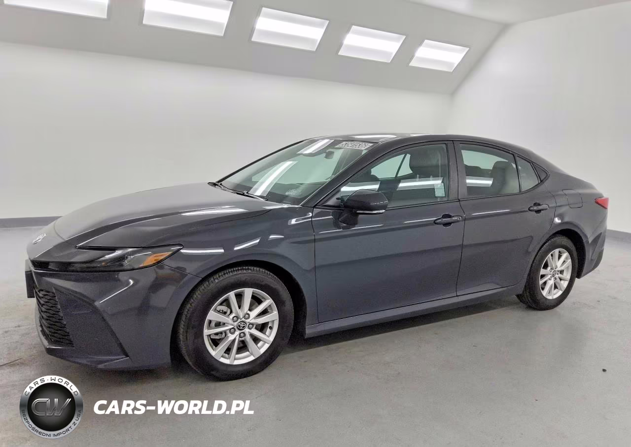 2025 Toyota Camry Le – zdjęcie 1 z 14