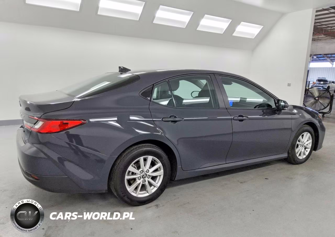 2025 Toyota Camry Le VIN:4T1DAACK1SU128756 - 3