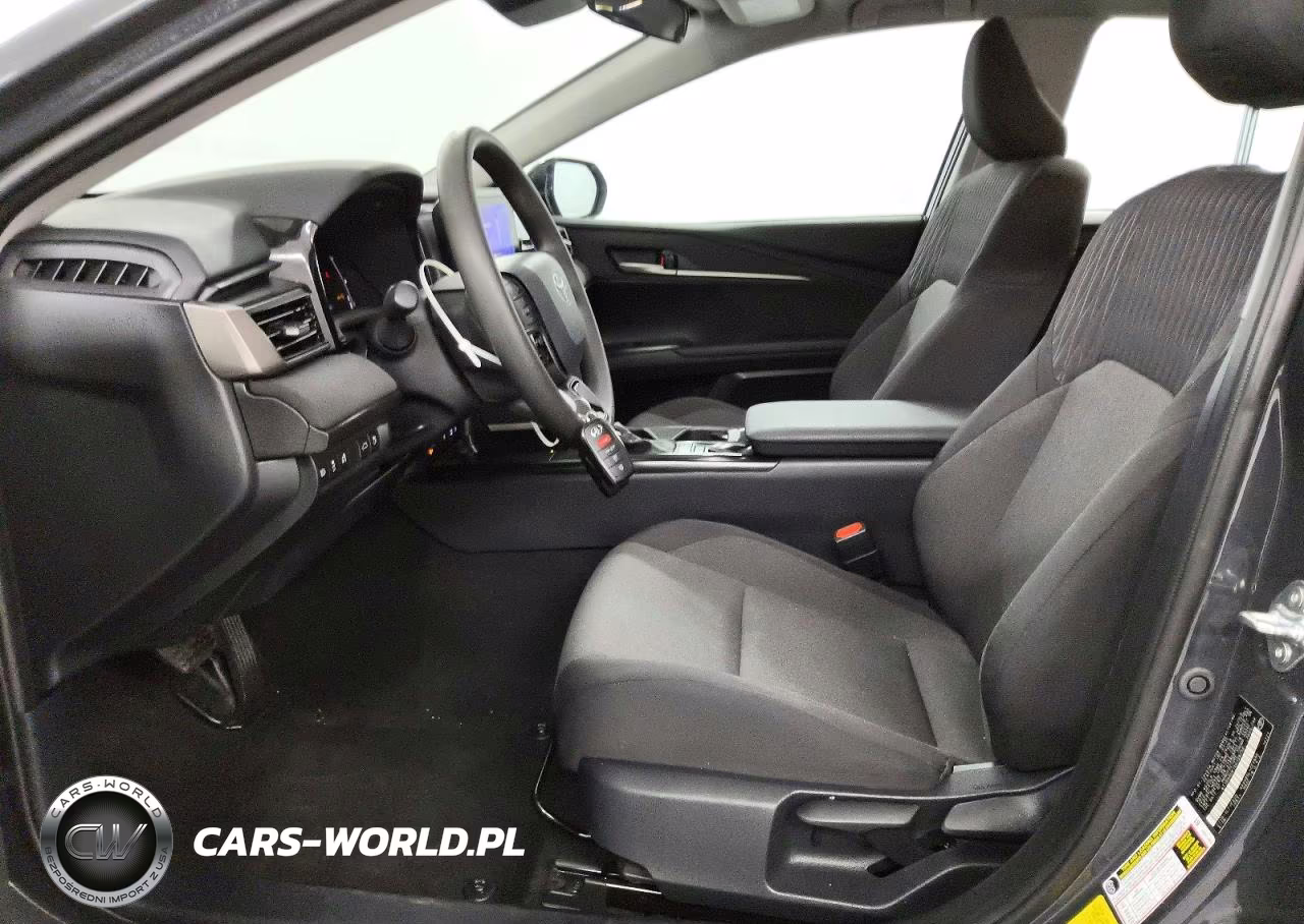 2025 Toyota Camry Le VIN:4T1DAACK1SU128756 - 7