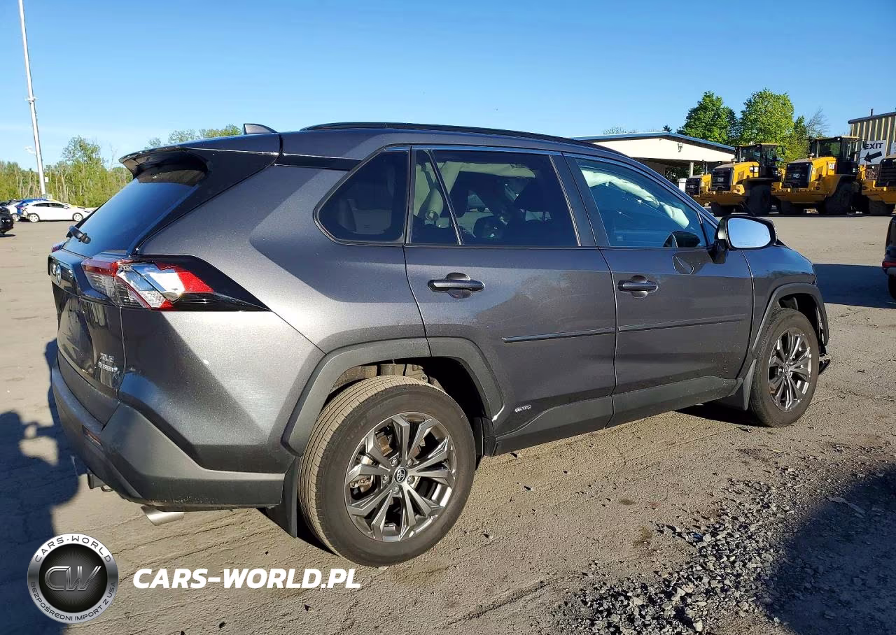 2024 Toyota Rav4 Xle Premium VIN:2T3B6RFV1RW065382 - 3