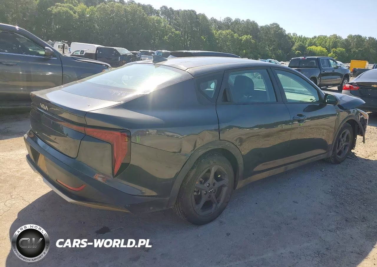 2025 Kia K4 Lxs VIN:3KPFT4DE9SE090032 - 3