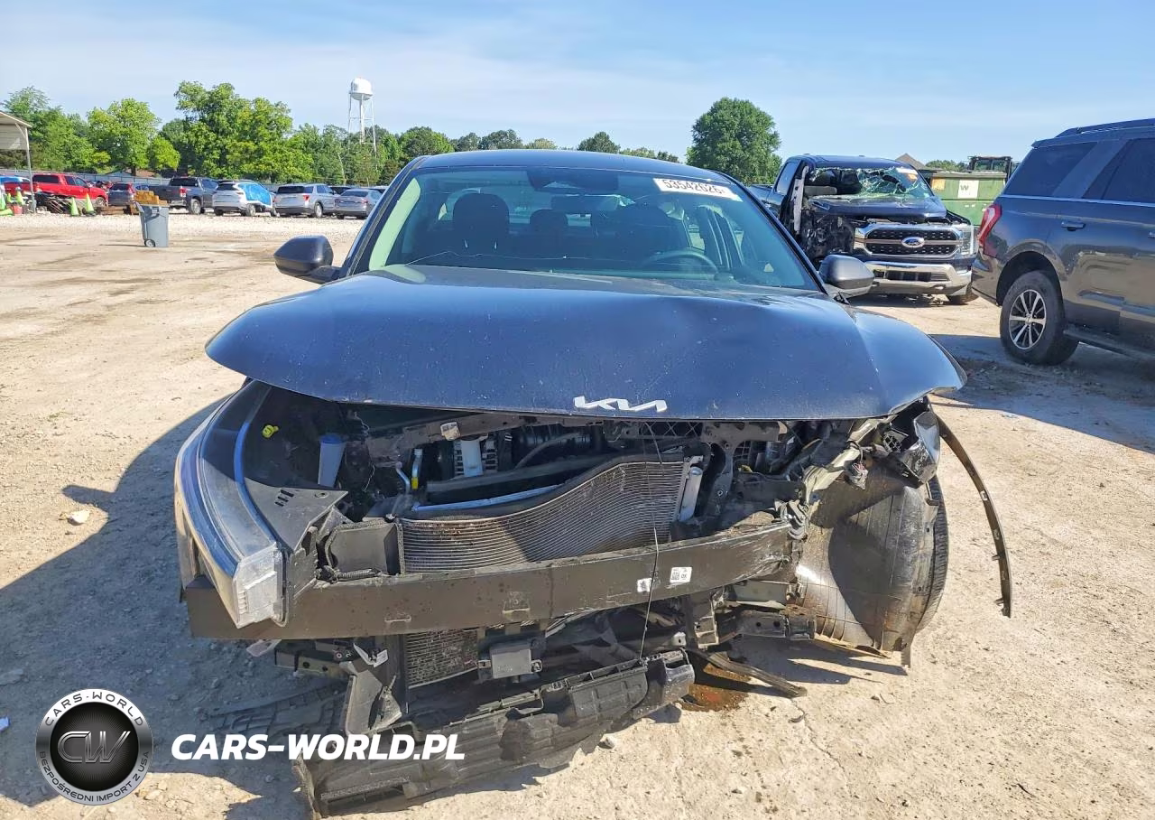 2025 Kia K4 Lxs VIN:3KPFT4DE9SE090032 - 5