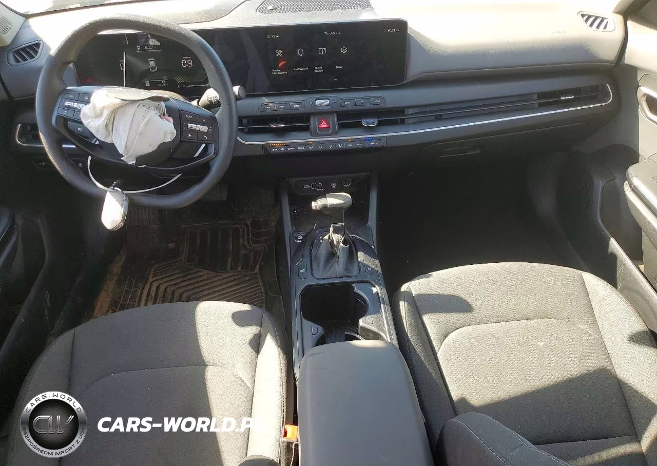 2025 Kia K4 Lxs VIN:3KPFT4DE9SE090032 - 8