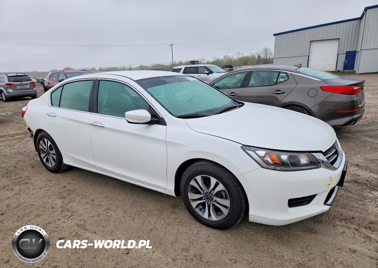 2013 Honda Accord Lx VIN:1HGCR2F3XDA041172 - 4