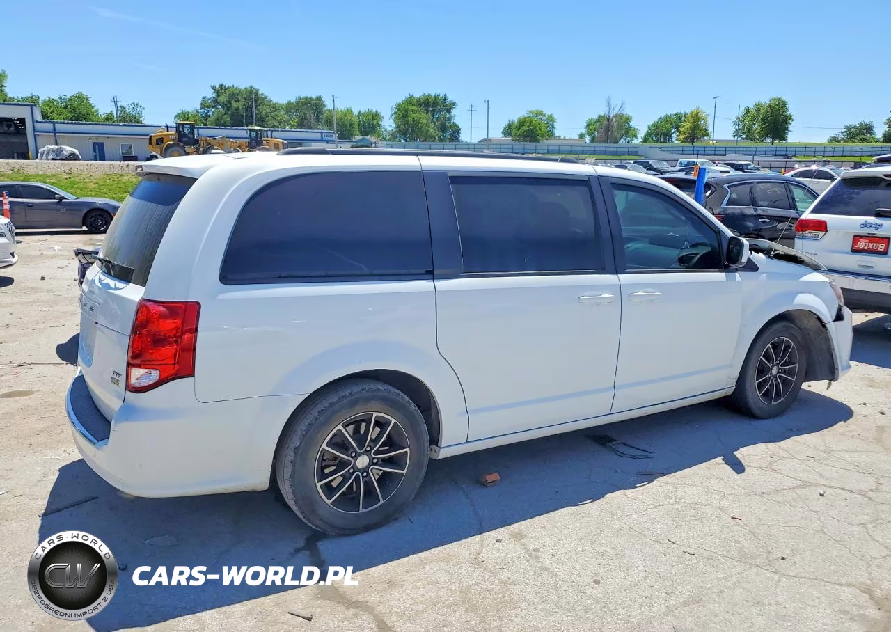 2019 Dodge Grand Caravan Gt VIN:2C4RDGEG3KR557939 - 3