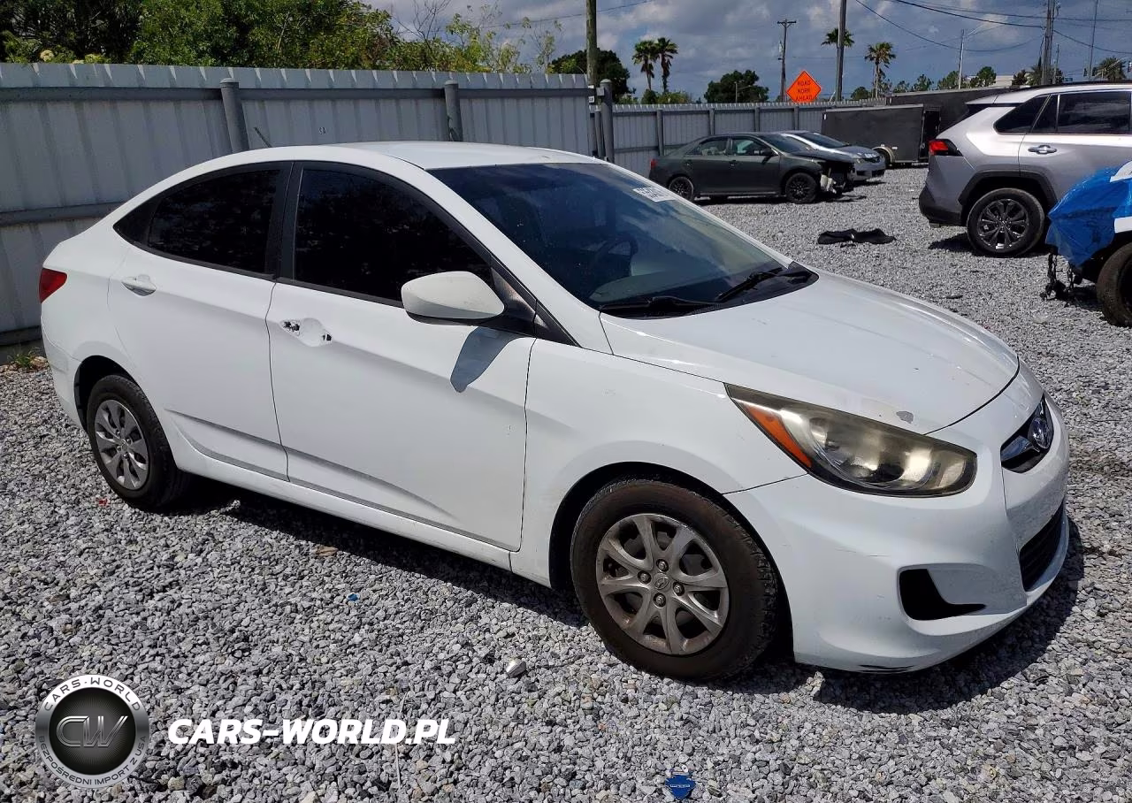 2014 Hyundai Accent Gls VIN:KMHCT4AE7EU641860 - 4