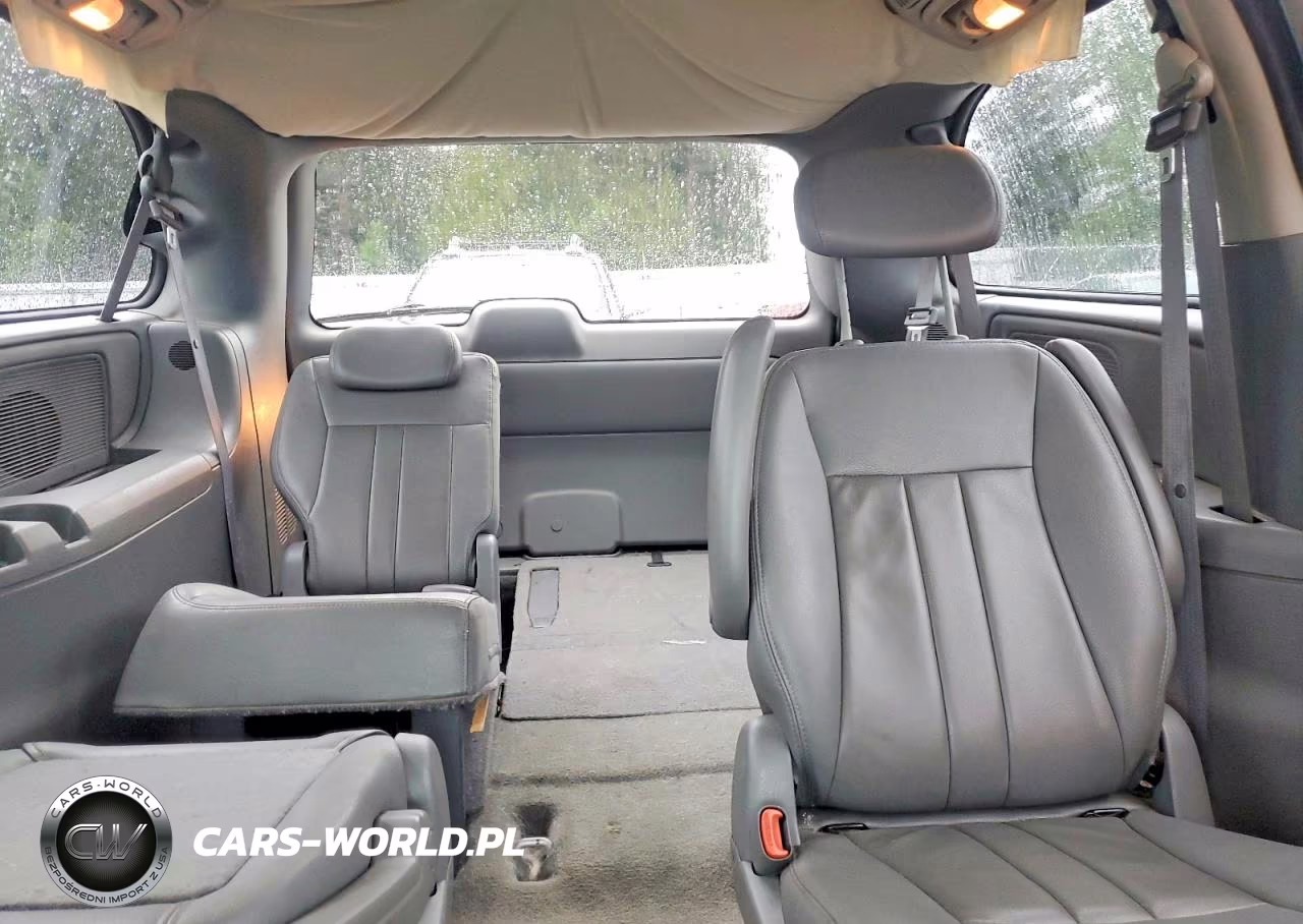 2006 Chrysler Town & Country Touring VIN:2A4GP54L36R739402 - 10