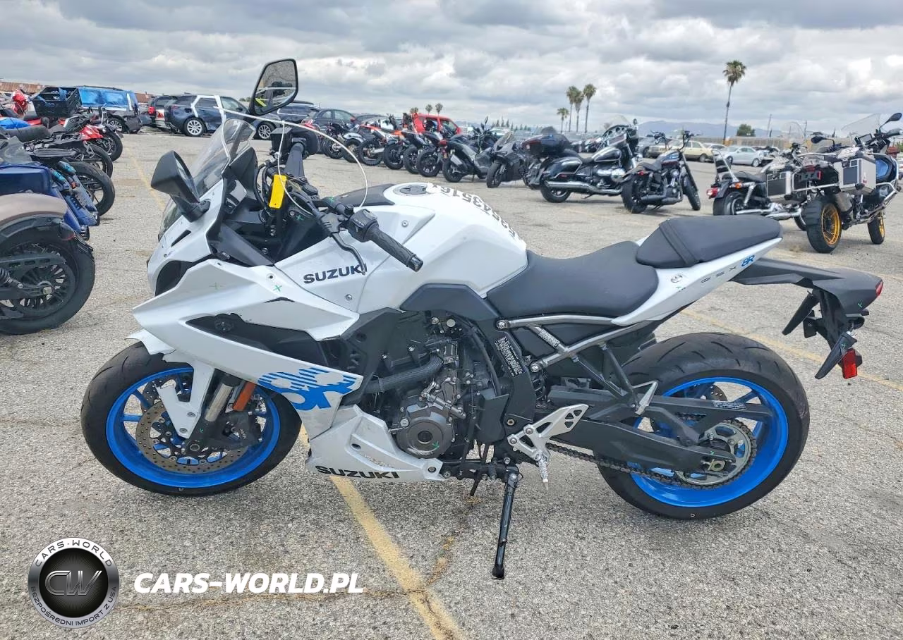 2026 Suzuki Gsx800 F VIN:JS1EM13B2T7100703 - 3
