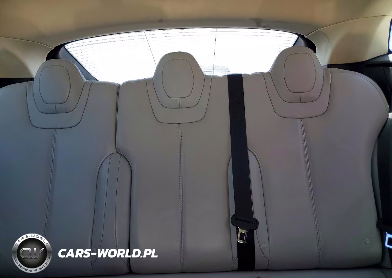 2014 Tesla Model S VIN:5YJSA1H19EFP49994 - 10