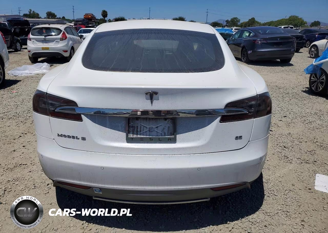 2014 Tesla Model S VIN:5YJSA1H19EFP49994 - 6