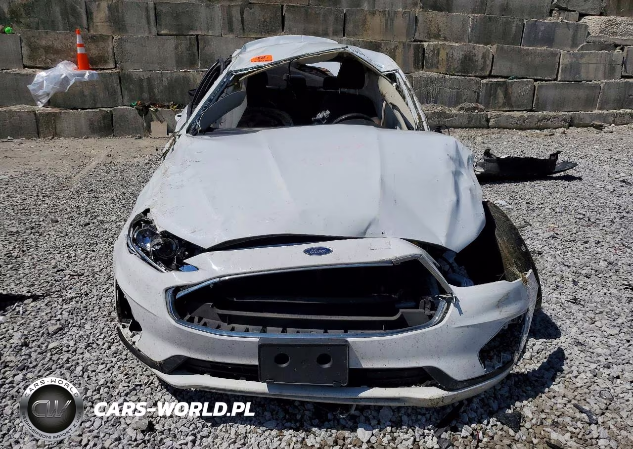 2019 Ford Fusion S VIN:3FA6P0G72KR102398 - 5