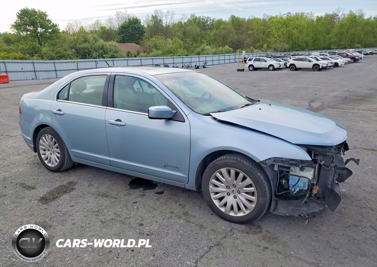 2011 Ford Fusion Hybrid VIN:3FADP0L37BR301604 - 4