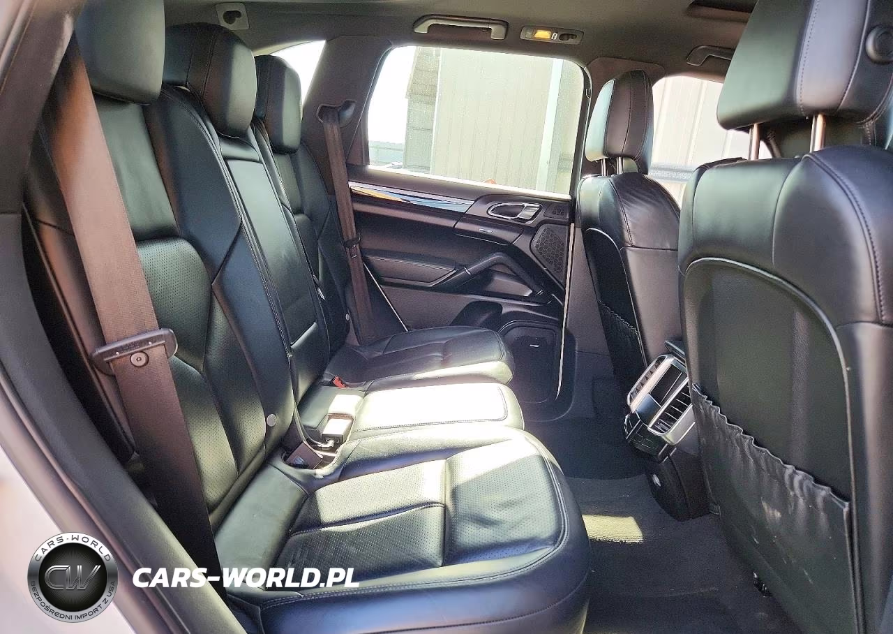 2012 Porsche Cayenne VIN:WP1AA2A22CLA03769 - 11