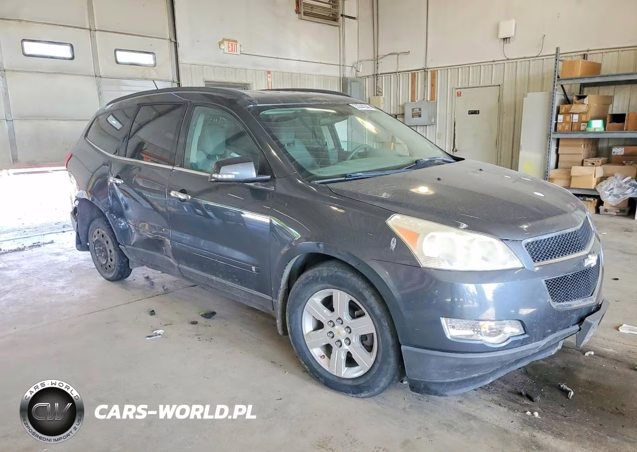 2010 Chevrolet Traverse Lt VIN:1GNLVFED4AS151577 - 4
