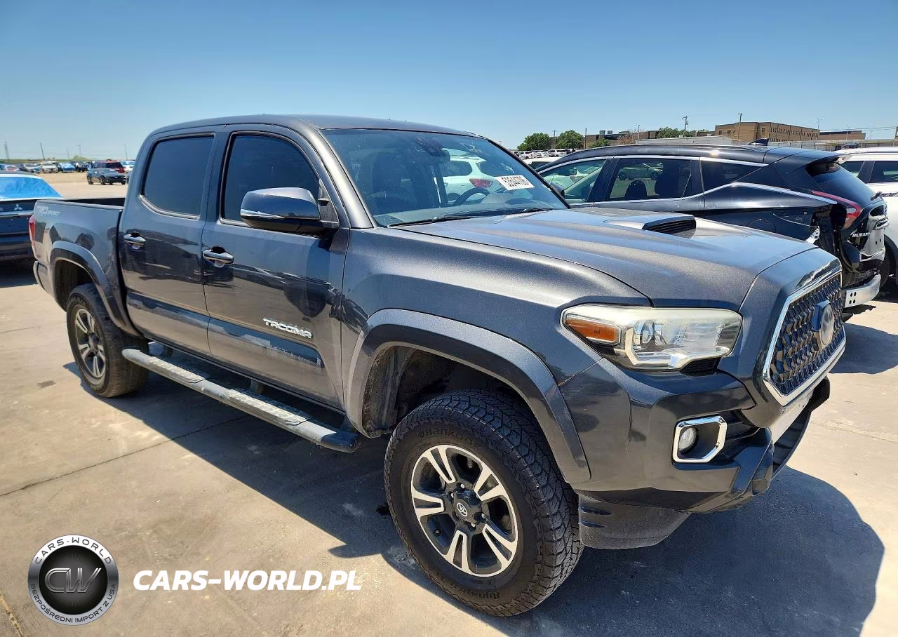 2018 Toyota Tacoma Trd Sport VIN:3TMAZ5CN7JM062282 - 4