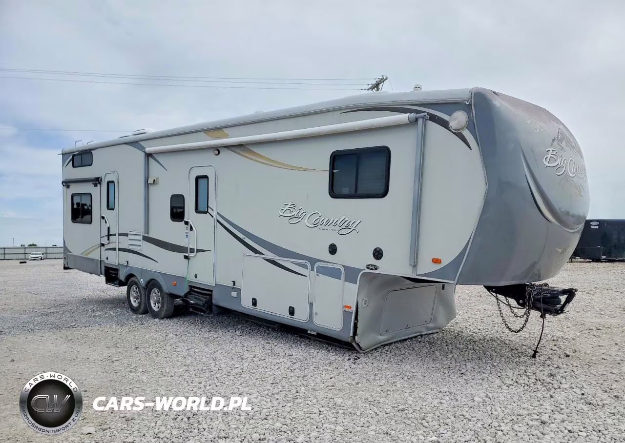 2011 Heartland Big Country Camper – zdjęcie 1 z 10