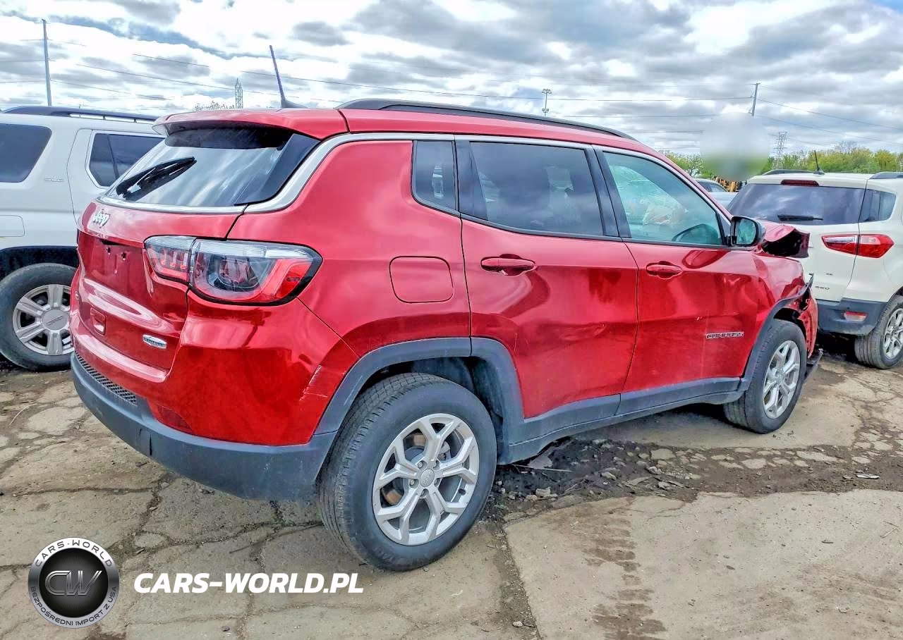 2024 Jeep Compass Latitude VIN:3C4NJDBN8RT137965 - 3