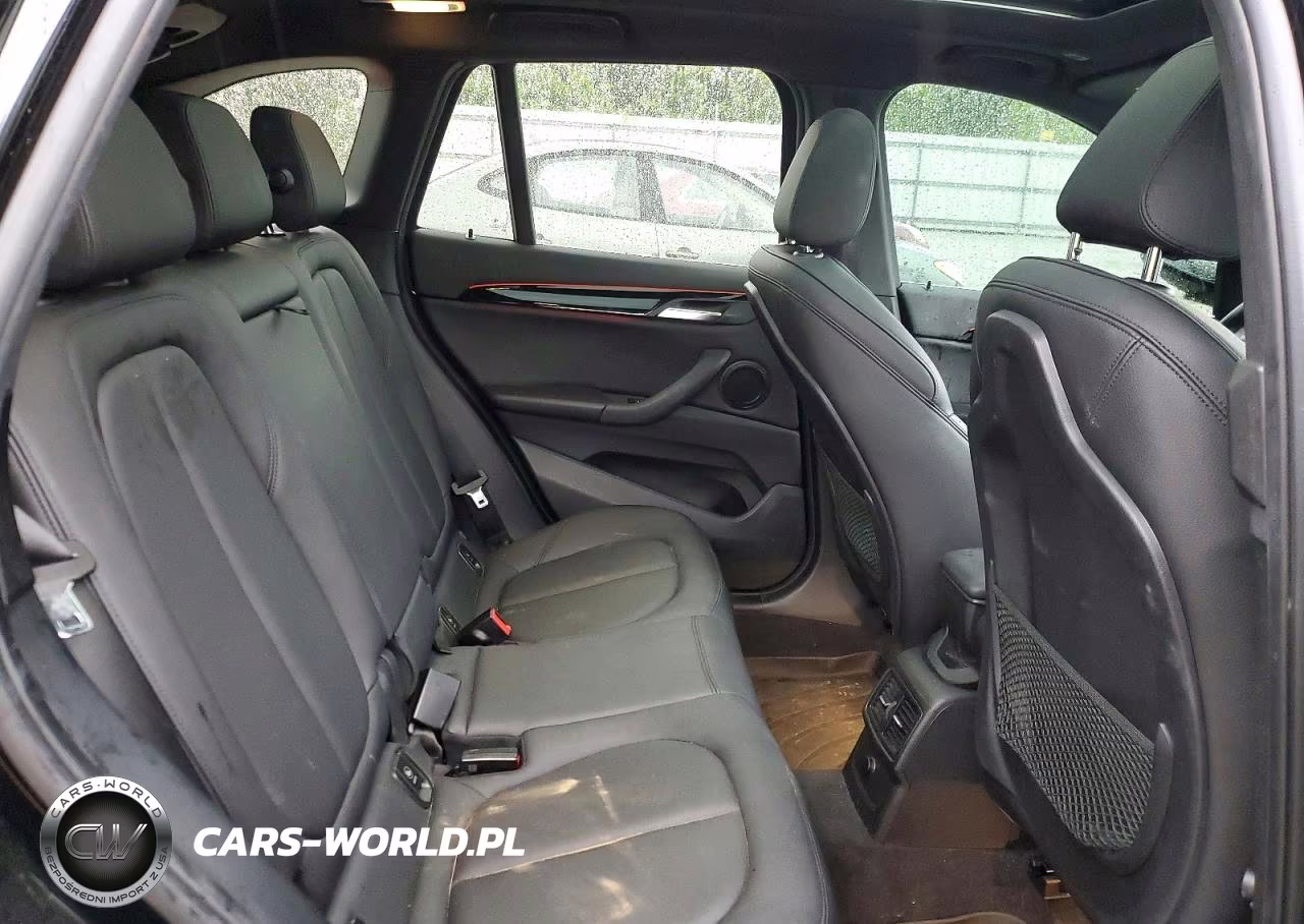 2018 BMW X1 Sdrive28I VIN:WBXHU7C38J5H43098 - 11