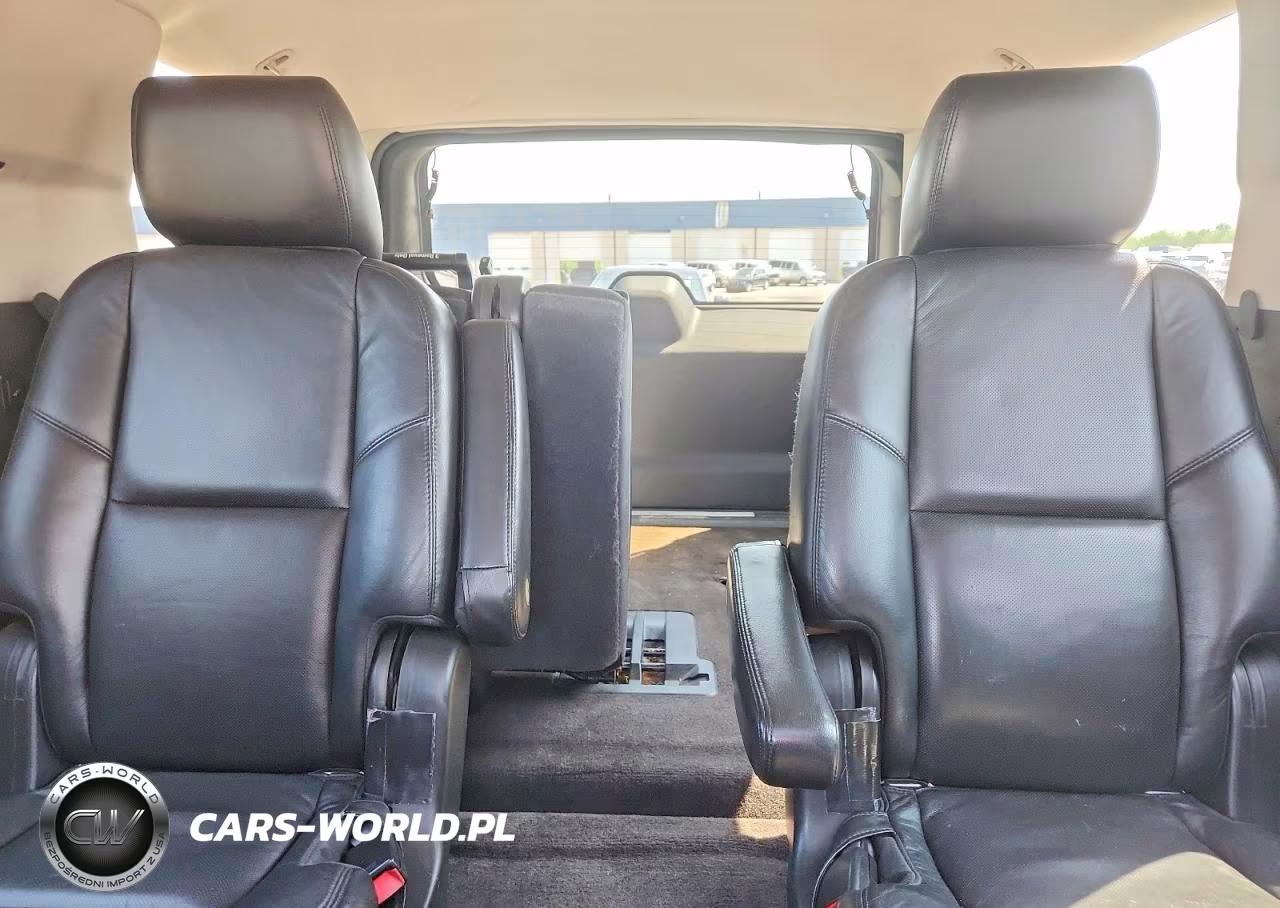2011 Cadillac Escalade Luxury VIN:1GYS4BEF0BR132089 - 10
