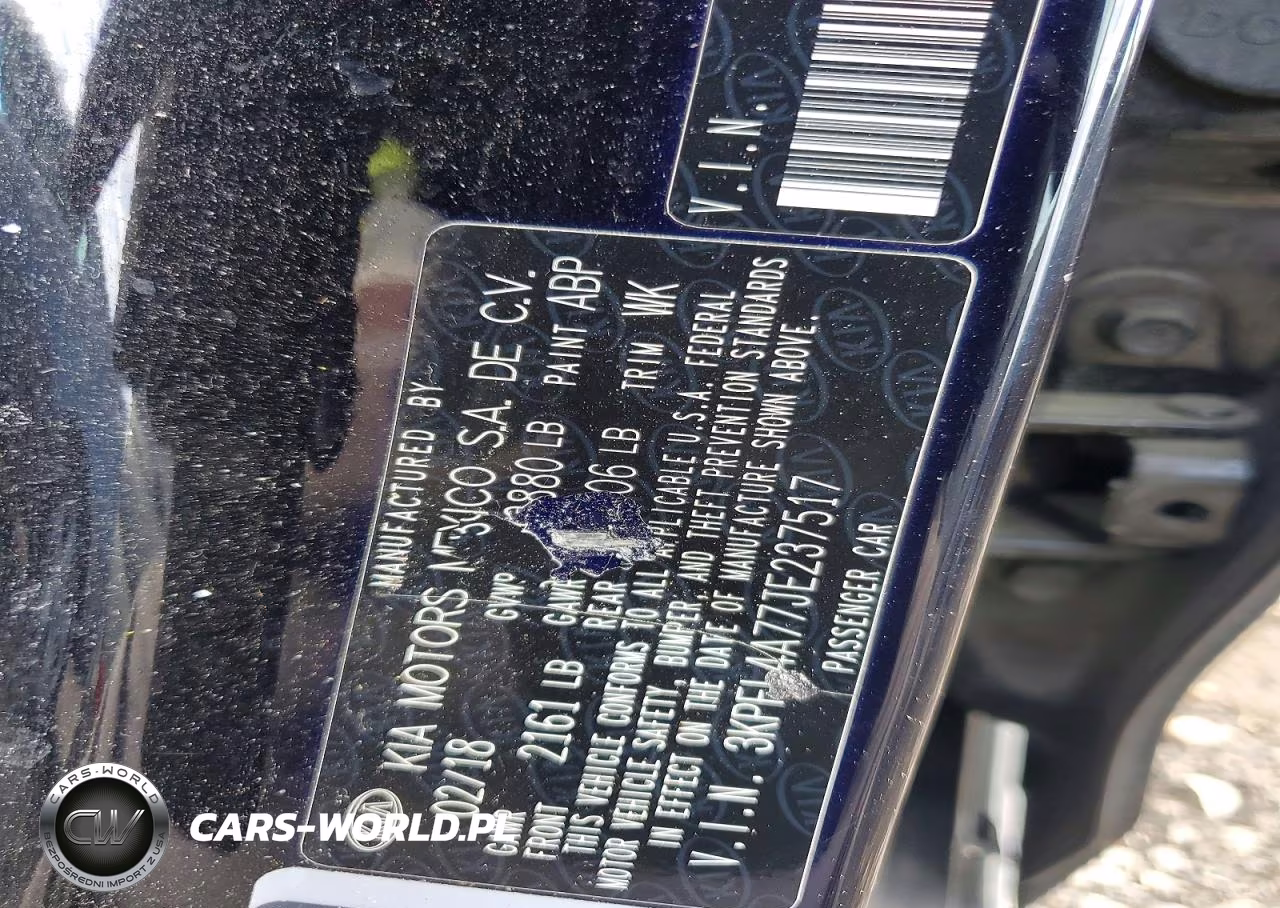 2018 Kia Forte Lx VIN:3KPFL4A77JE237517 - 12