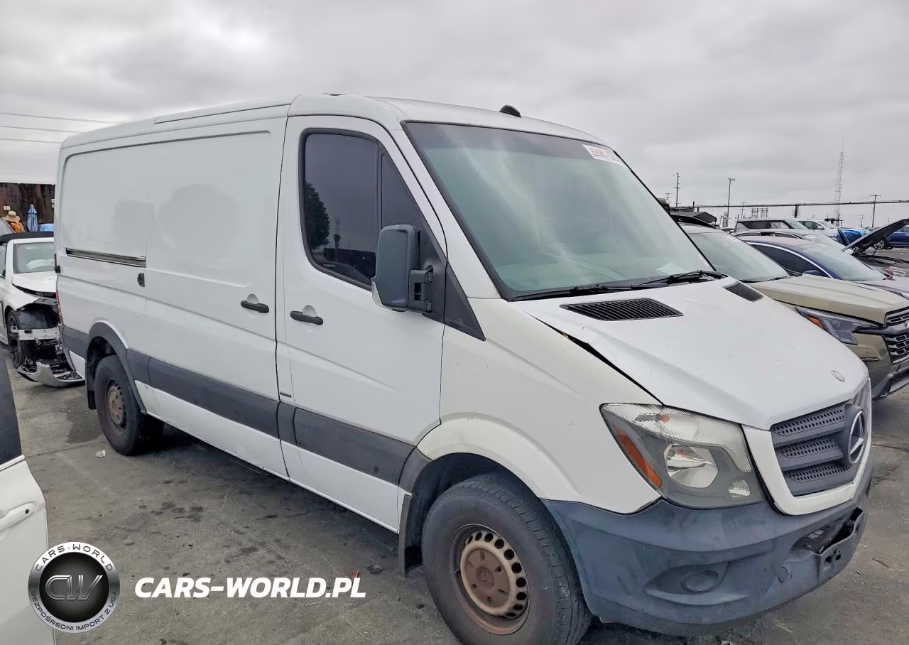 2015 Mercedes-Benz Sprinter 2500 VIN:WD3PE7DC7FP149285 - 4