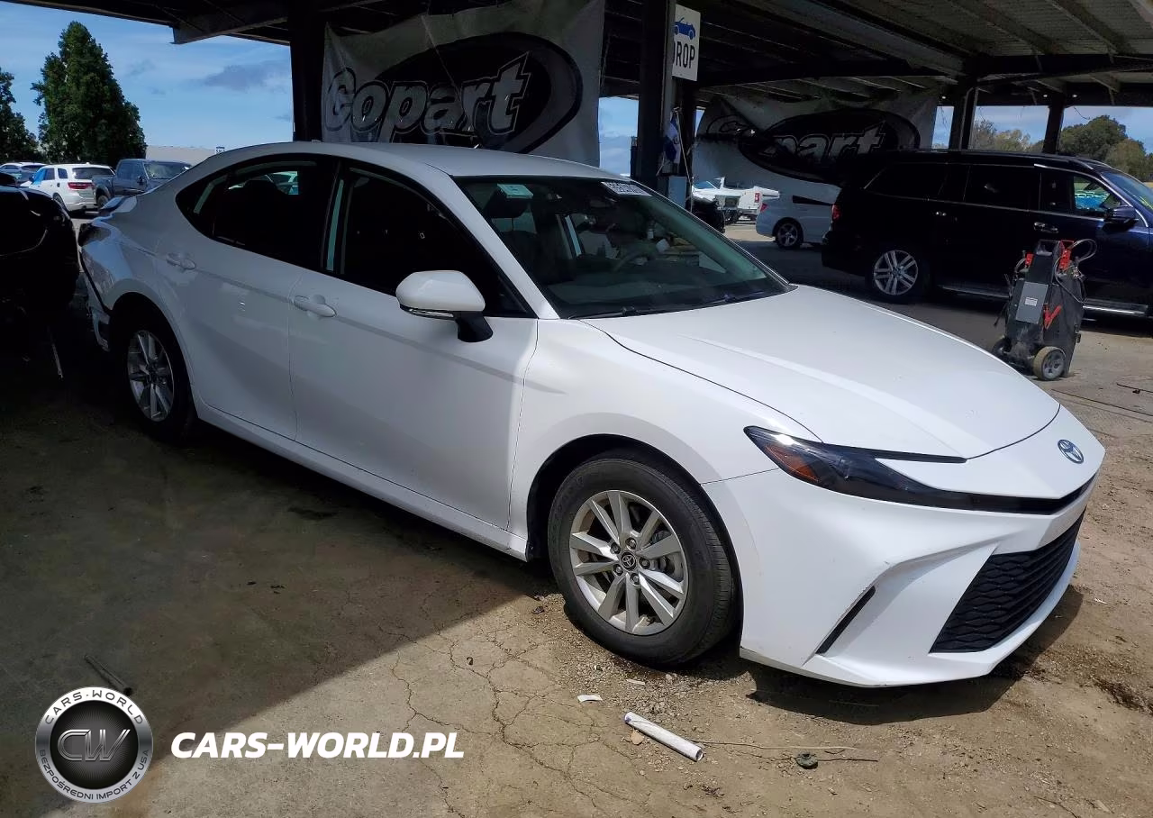2025 Toyota Camry Le VIN:4T1DAACK4SU117072 - 4