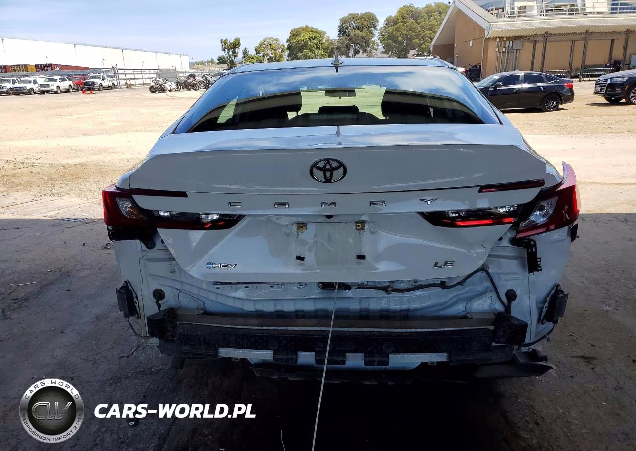 2025 Toyota Camry Le VIN:4T1DAACK4SU117072 - 6