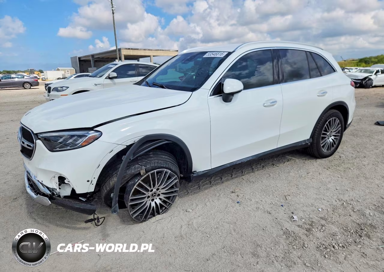 2025 Mercedes-Benz Glc 300 – zdjęcie 1 z 13