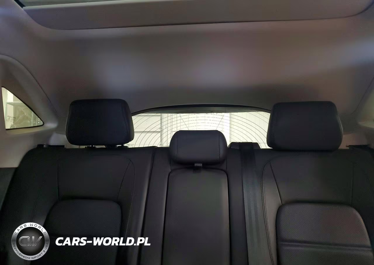 2018 Jaguar E-Pace S VIN:SADFJ2FX2J1Z29615 - 10