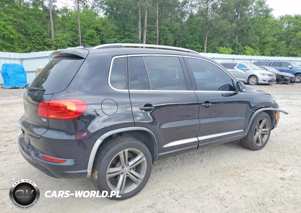2017 Volkswagen Tiguan Sport VIN:WVGTV7AX4HK009847 - 3