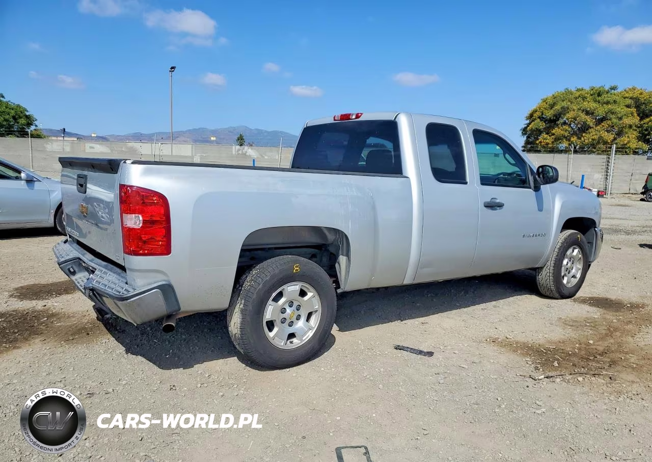 2013 Chevrolet Silverado C1500 Lt VIN:1GCRCSE04DZ298072 - 3