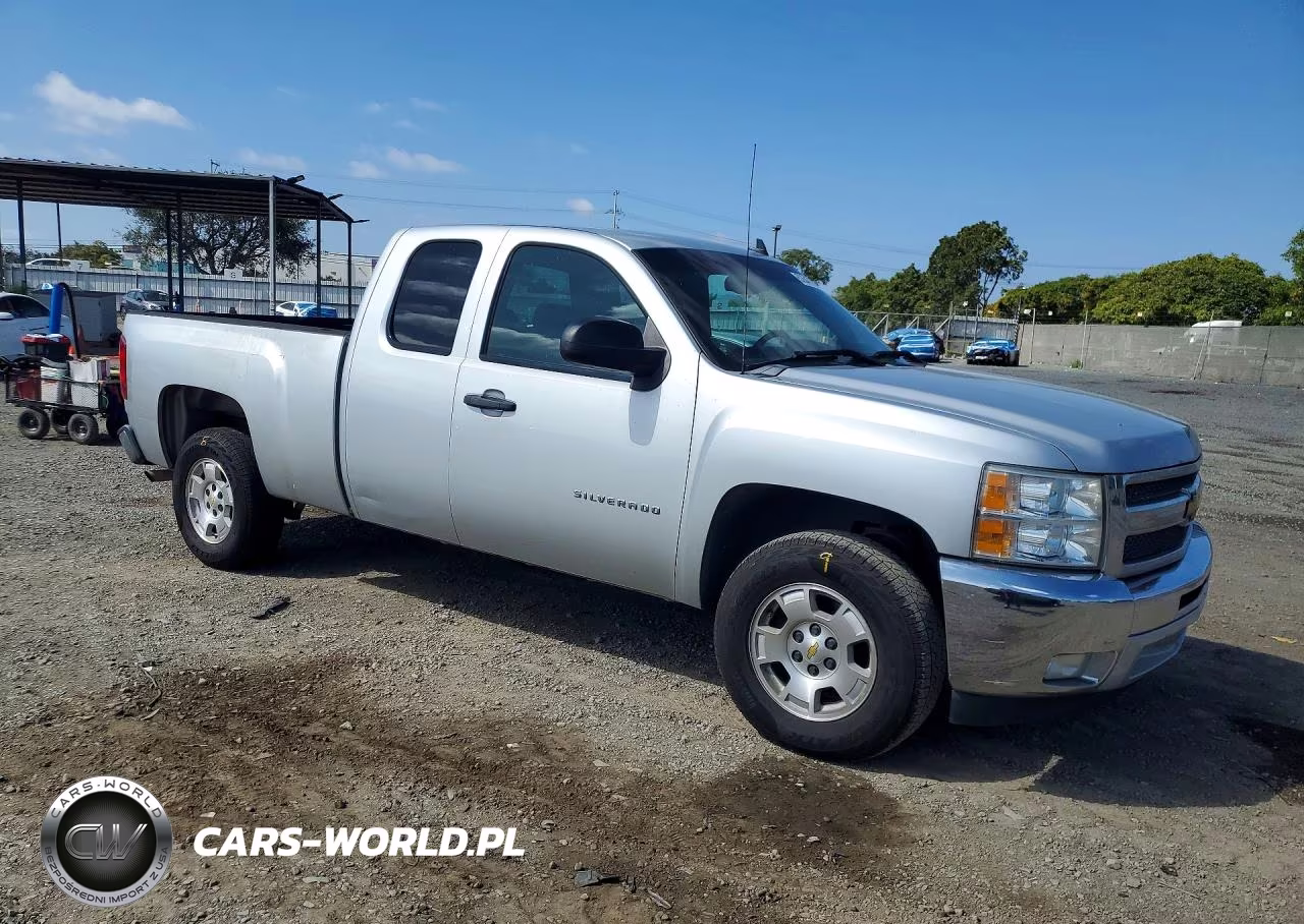 2013 Chevrolet Silverado C1500 Lt VIN:1GCRCSE04DZ298072 - 4