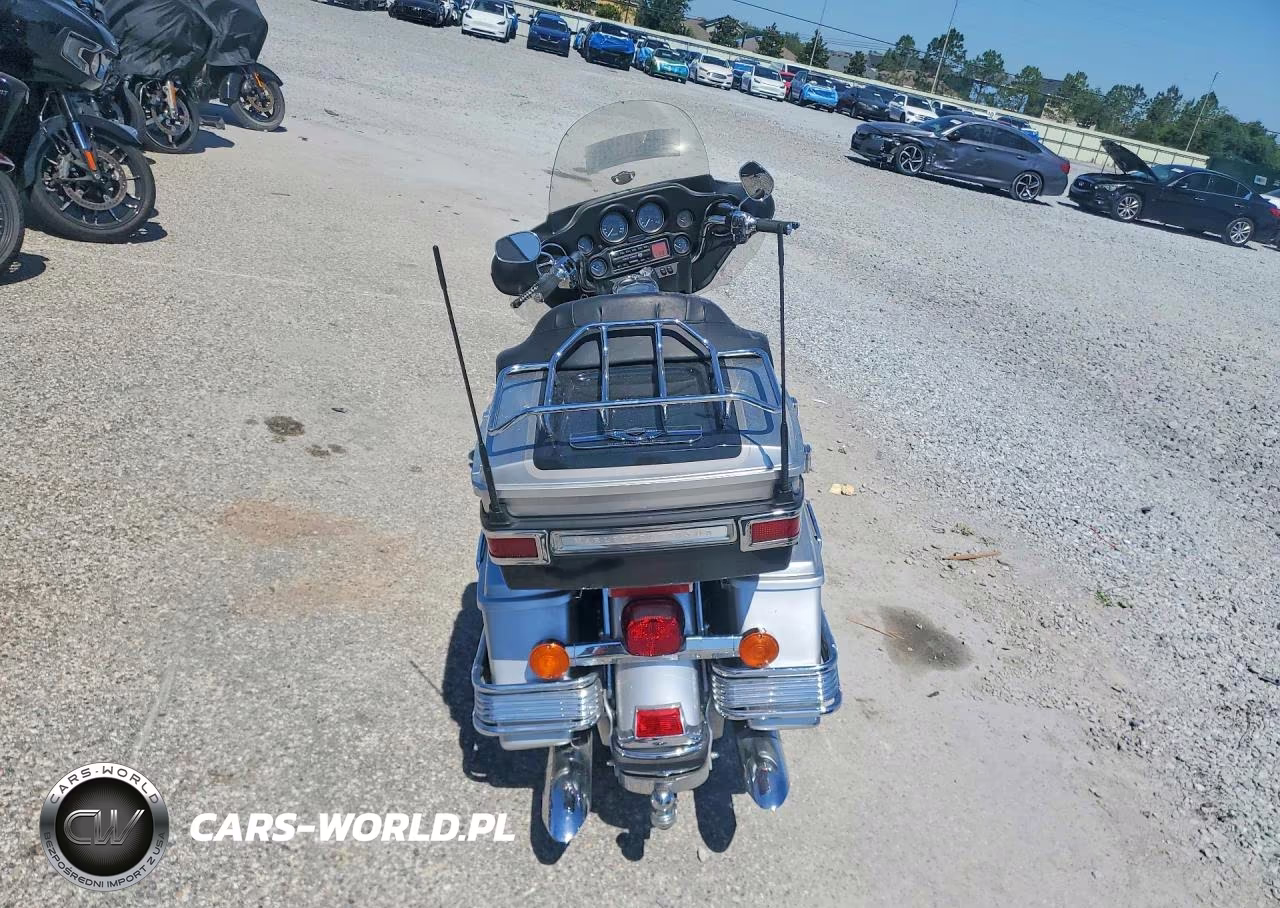 2003 Harley-Davidson Flhtcui Anniversary VIN:1HD1FCW483Y628343 - 4