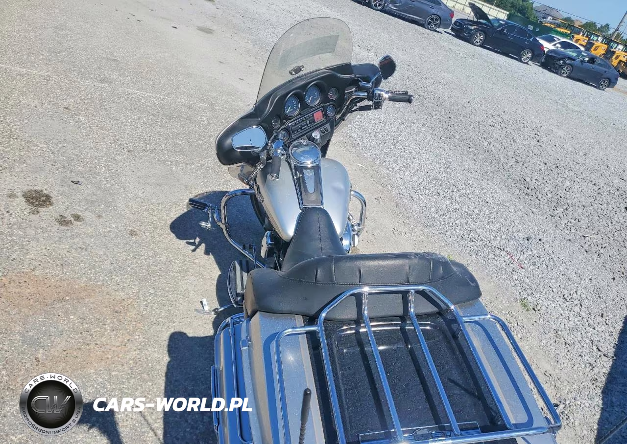 2003 Harley-Davidson Flhtcui Anniversary VIN:1HD1FCW483Y628343 - 6