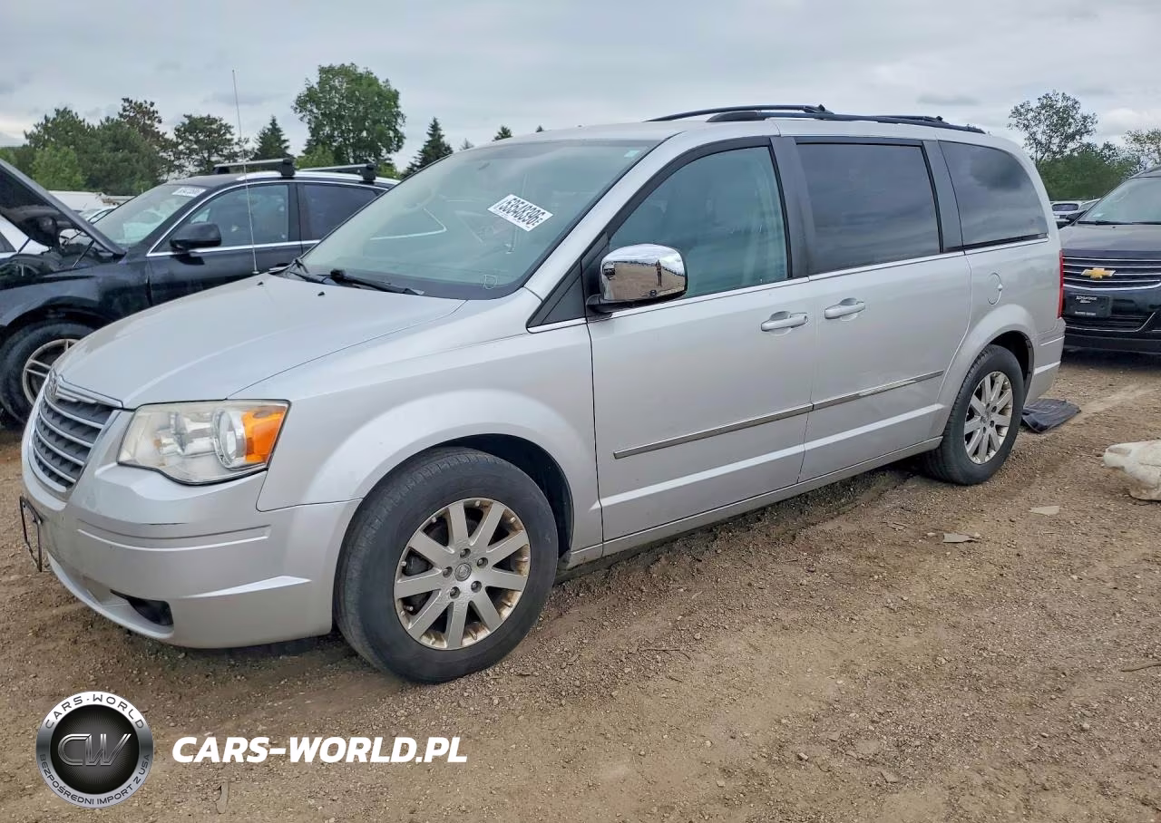 2010 Chrysler Town & Country Touring Plus