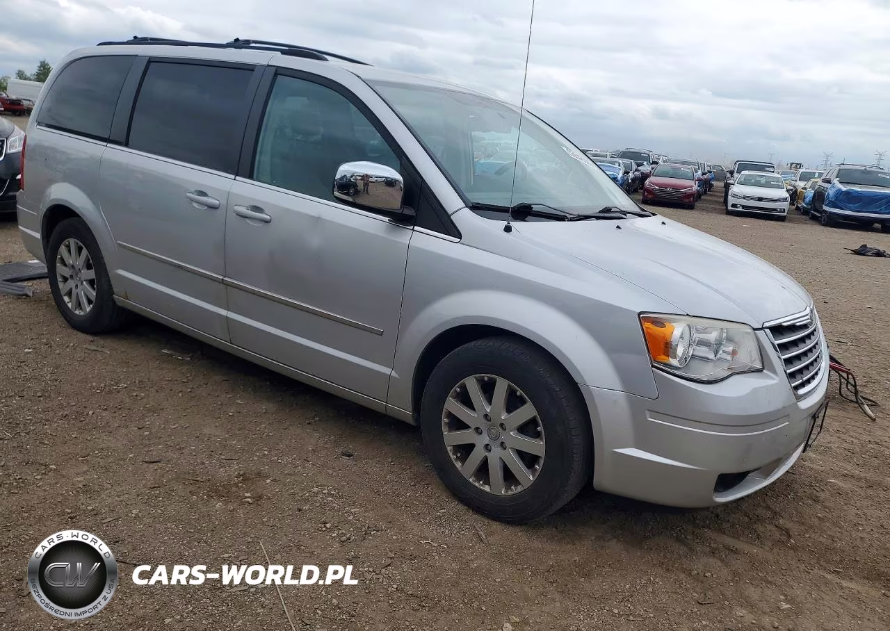 2010 Chrysler Town & Country Touring Plus VIN:2A4RR8D10AR449856 - 4