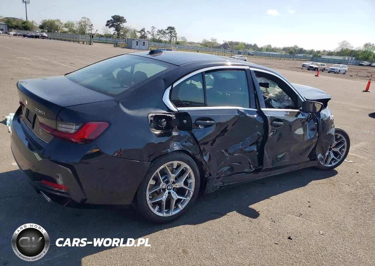 2025 BMW 330Xi VIN:3MW89CW06S8F72939 - 3