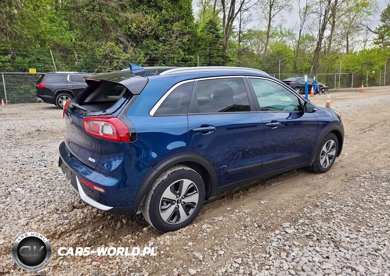 2017 Kia Niro Ex VIN:KNDCC3LC2H5045449 - 3