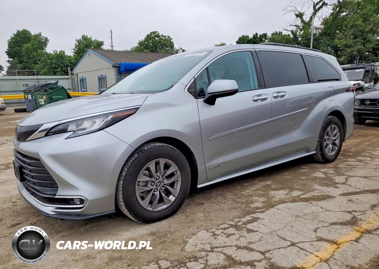 2021 Toyota Sienna Xle